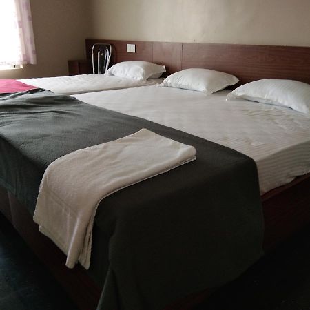 Rainbow Comforts Hotell Chikmagalūr Eksteriør bilde