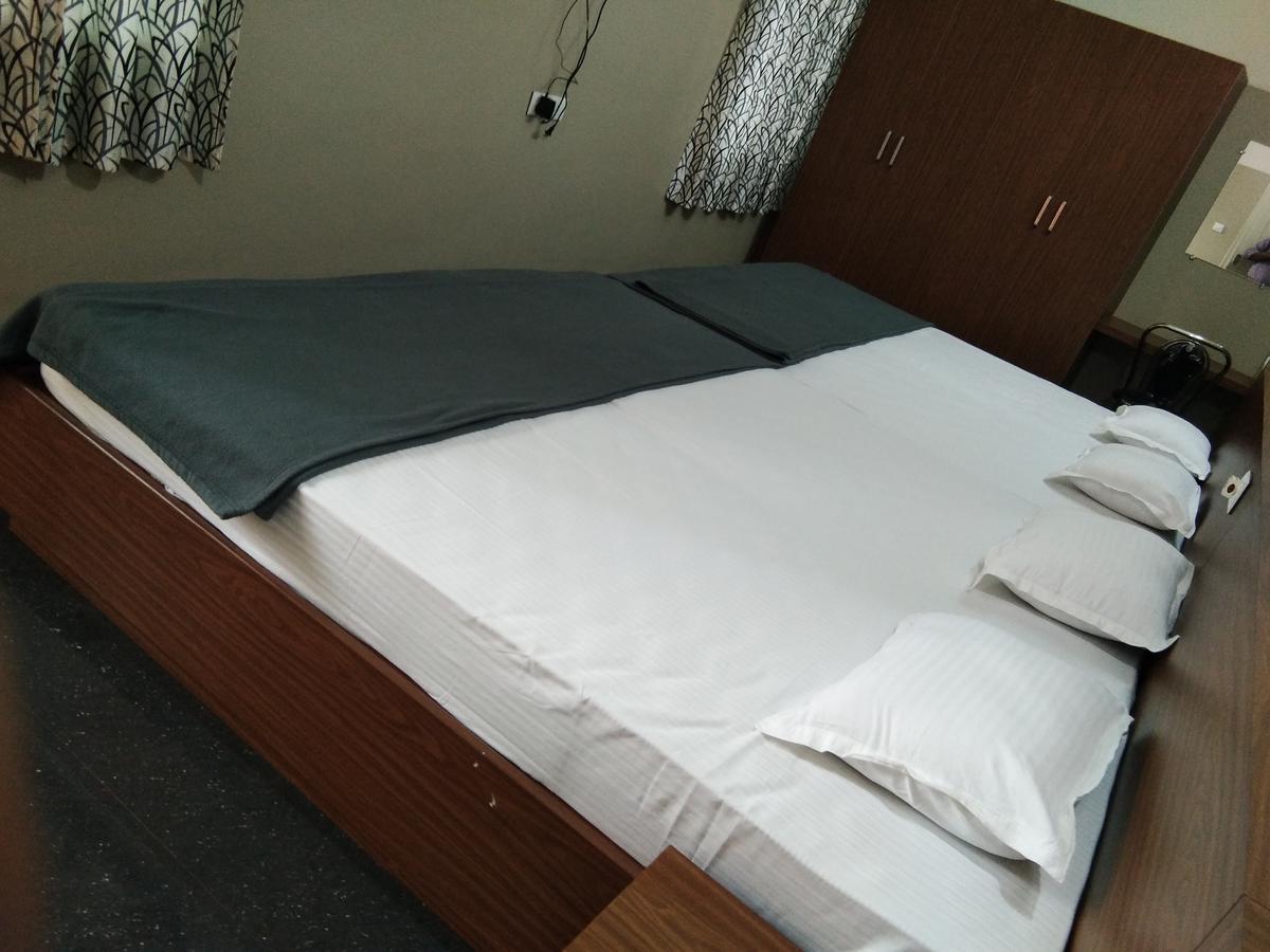Rainbow Comforts Hotell Chikmagalūr Eksteriør bilde