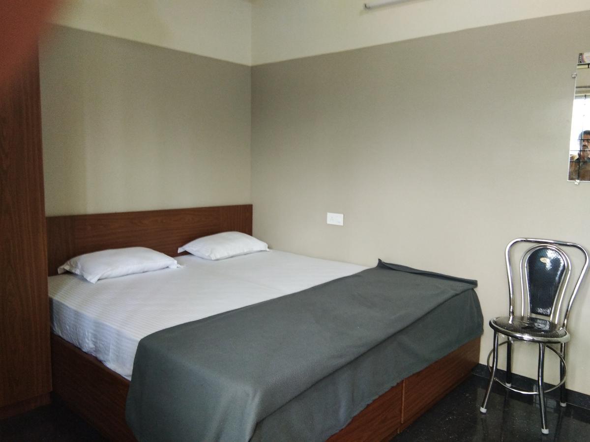 Rainbow Comforts Hotell Chikmagalūr Eksteriør bilde